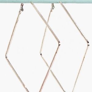 Silver Diamond Shape Hoop Earrings 💋